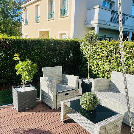 Chambres D'Hotes A Themes A 2,4Km Du Parc Magny-le-Hongre Exterior foto