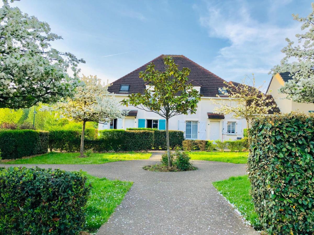 Chambres D'Hotes A Themes A 2,4Km Du Parc Magny-le-Hongre Exterior foto